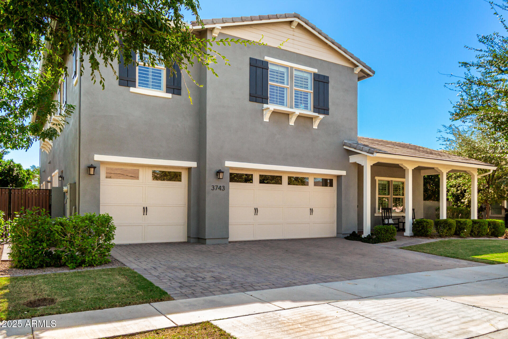 3743 E ARABIAN Drive