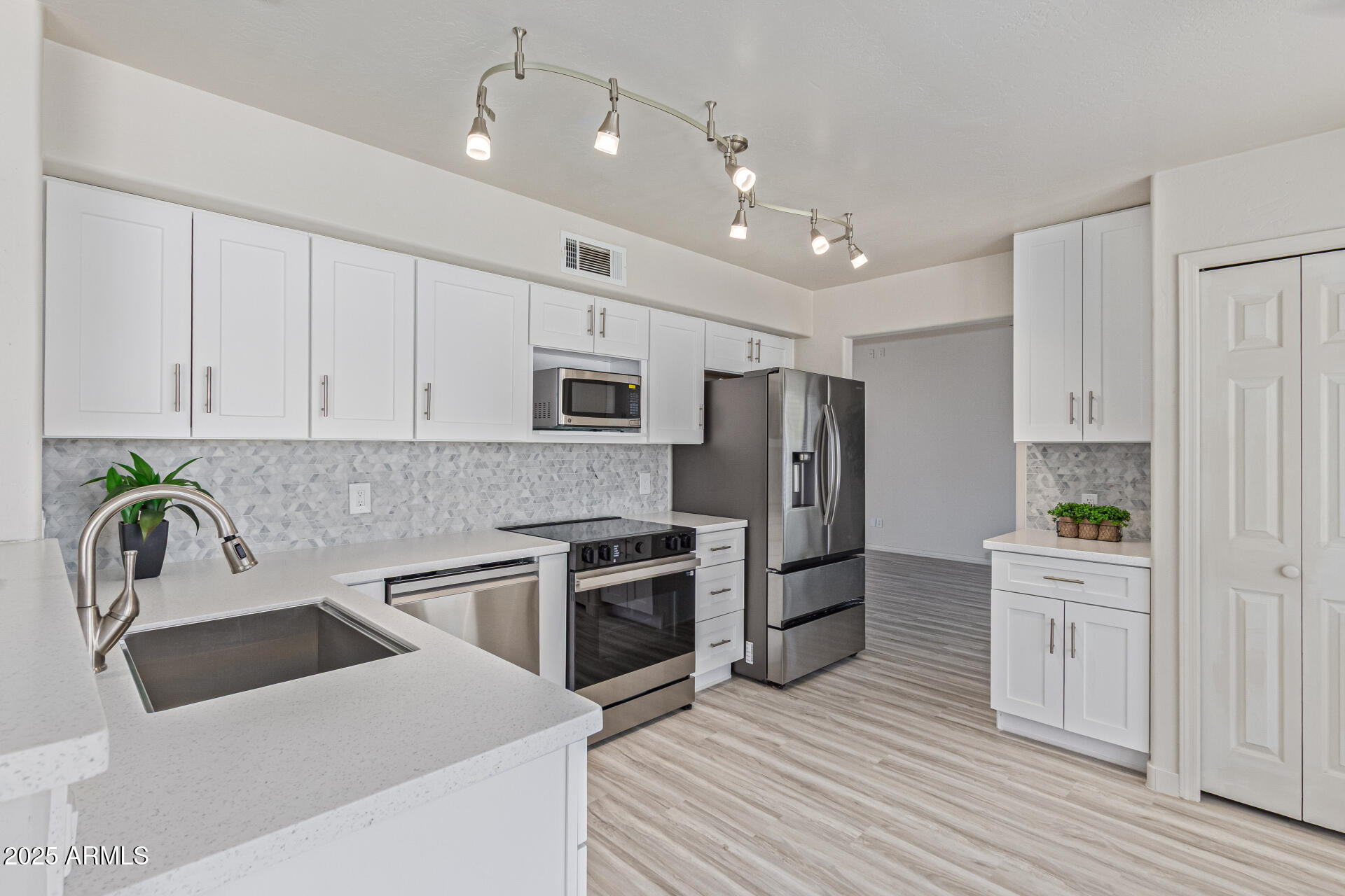 4933 E DOWNING Street