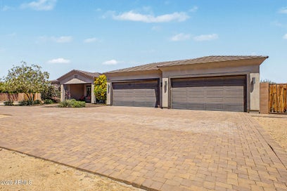 2639 W Lavitt Lane Phoenix AZ 85086