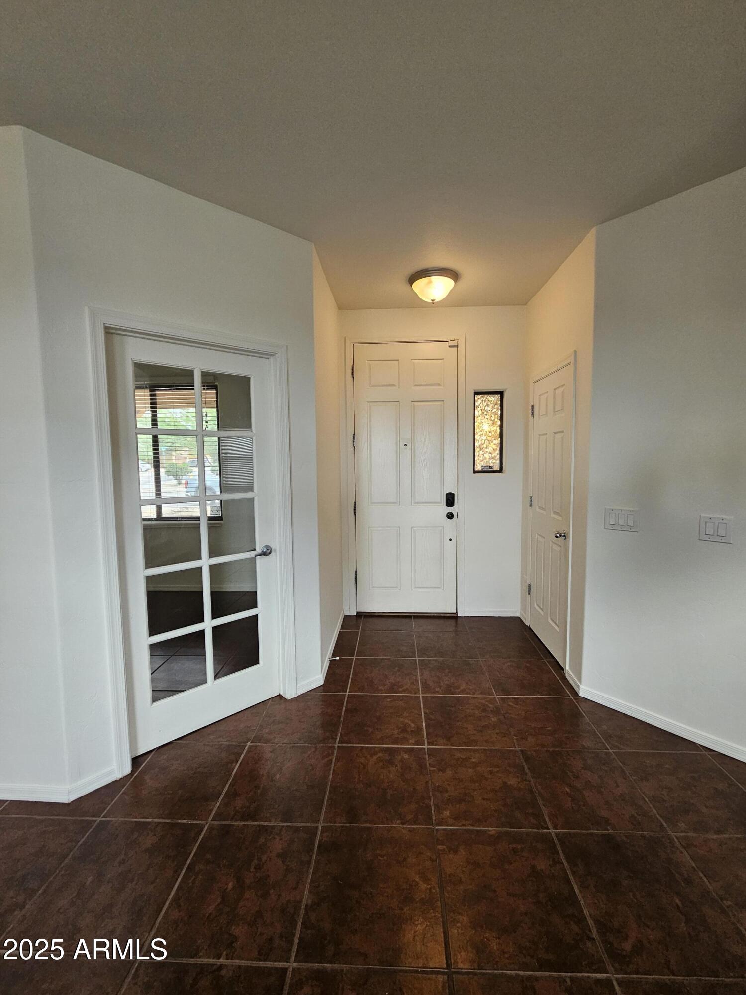 2141 VAN DEMAN Street