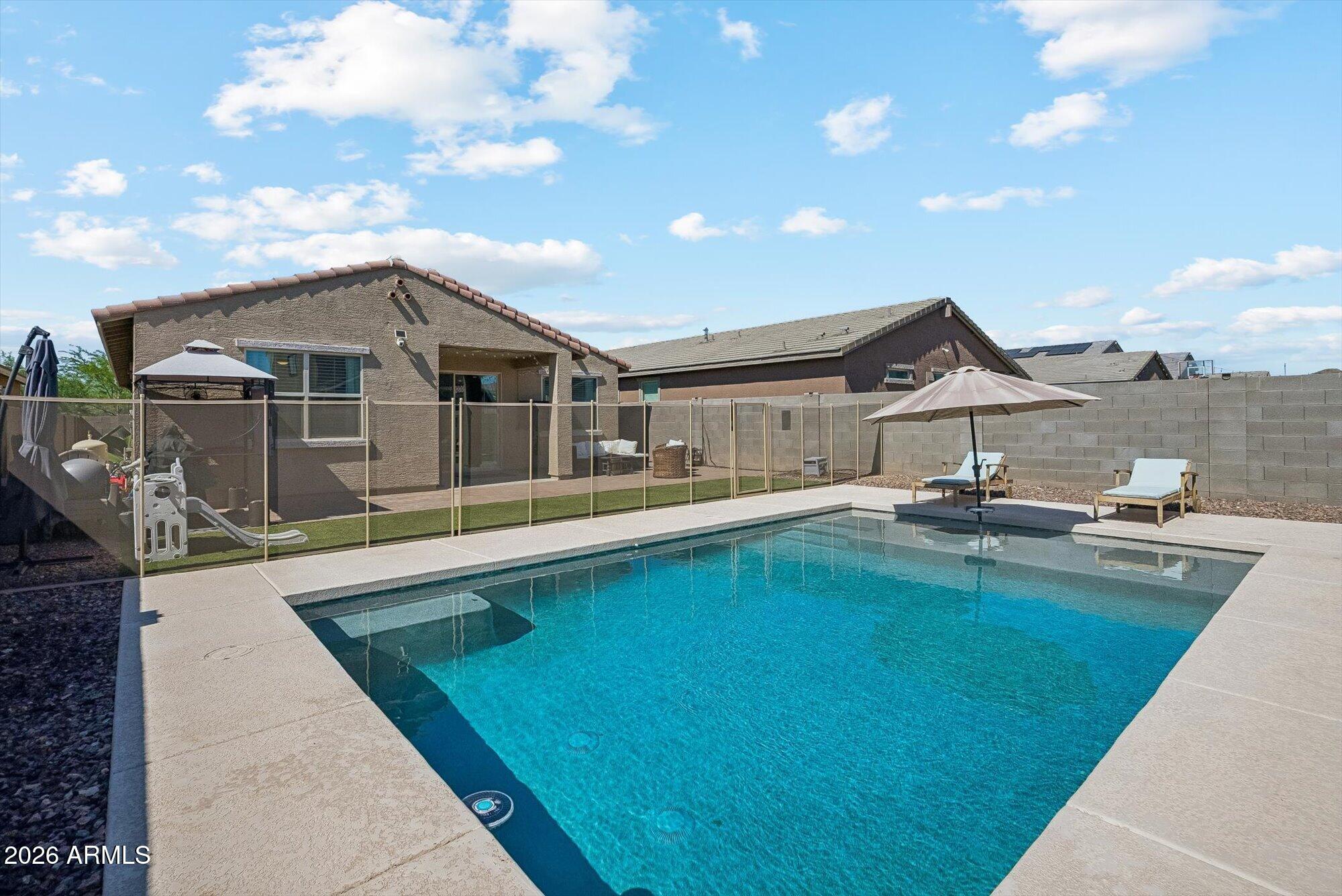 ELLISON TRAILS - Residential