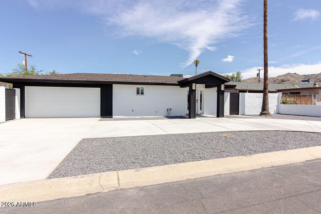 8435 S 16TH Place