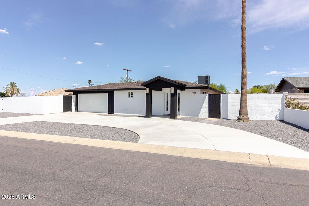 8435 S 16TH Place