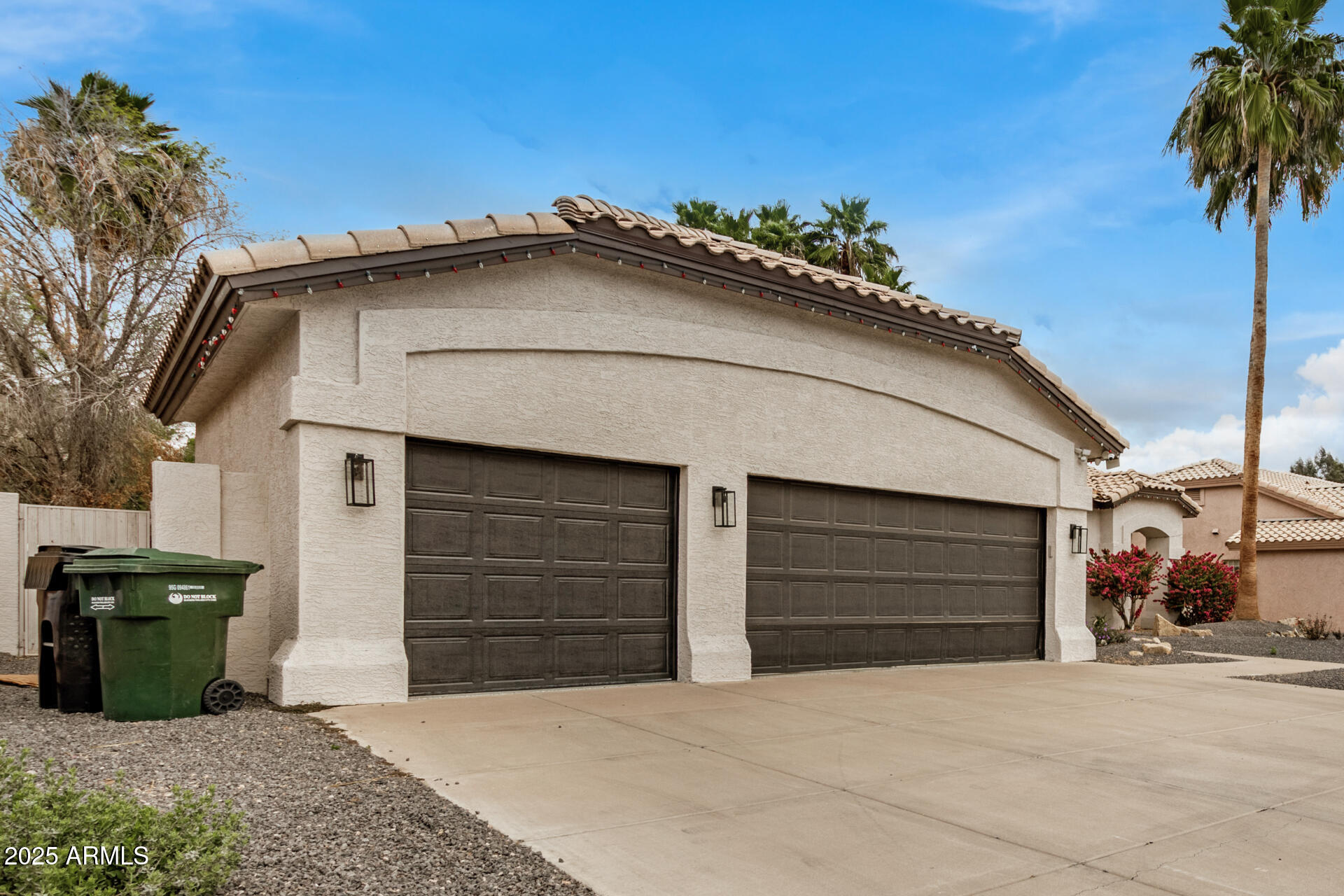 2732 E HILLERY Drive