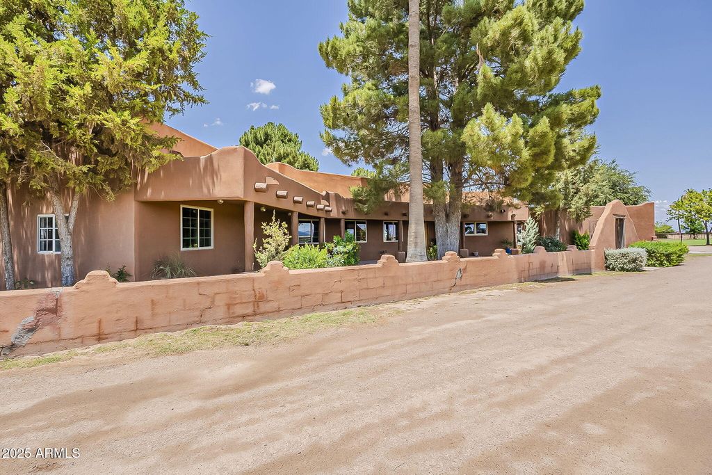 Photo of 7496 S Linda Lou Road, Eloy, AZ 85131 (MLS # 6876913)
