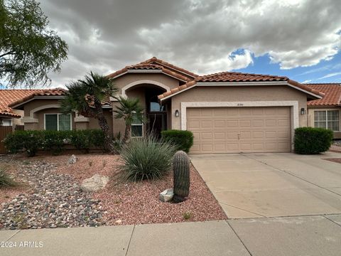 Single Family Residence in Phoenix AZ 2201 CATHEDRAL ROCK Drive.jpg