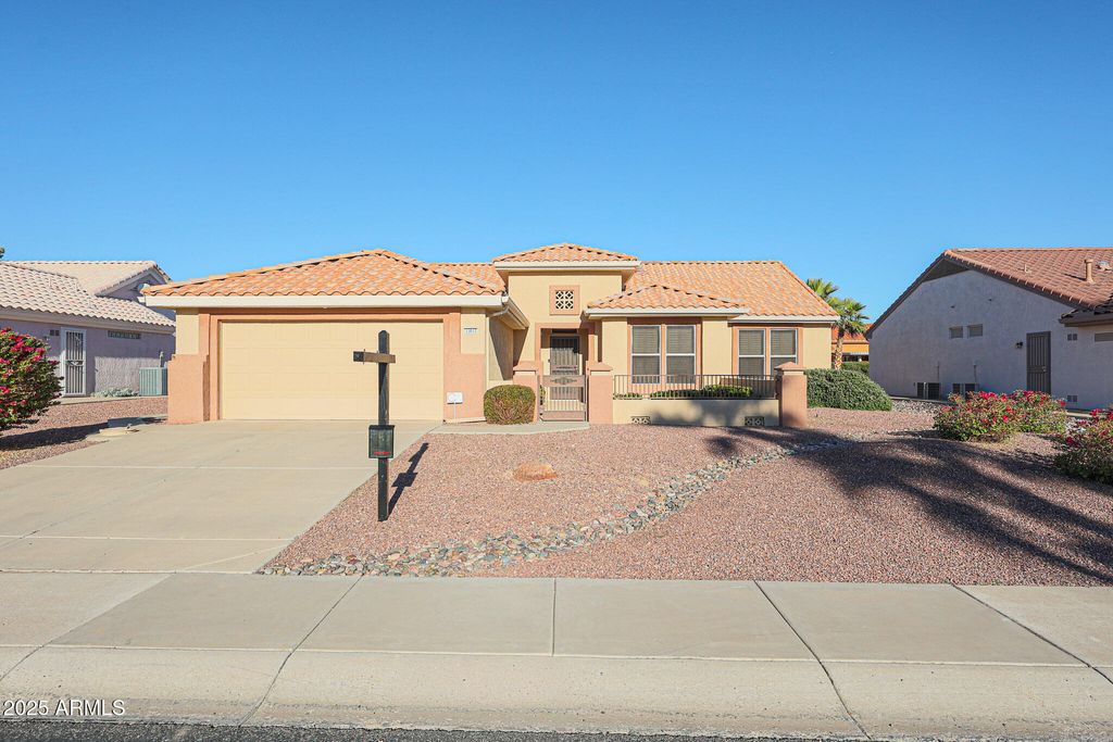 Photo of 13012 W Star Ridge Drive, Sun City West, AZ 85375 (MLS # 6958572)