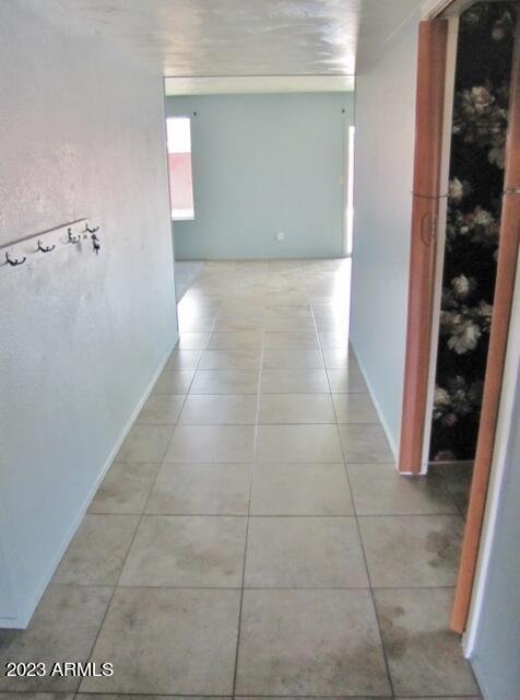 QUAIL HOLLOW - Residential Lease