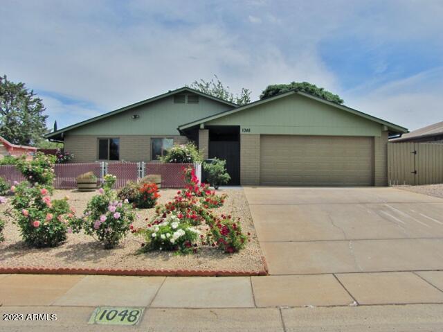 QUAIL HOLLOW - Residential Lease