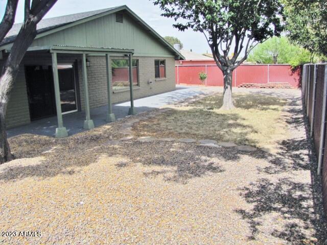 QUAIL HOLLOW - Residential Lease