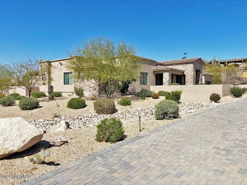 4008 LA ULTIMA PIEDRA -- Carefree AZ 85377