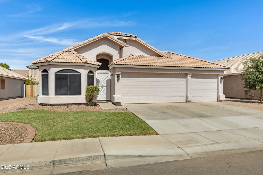 Photo of 872 E Baylor Lane, Chandler, AZ 85225 (MLS # 6931250)