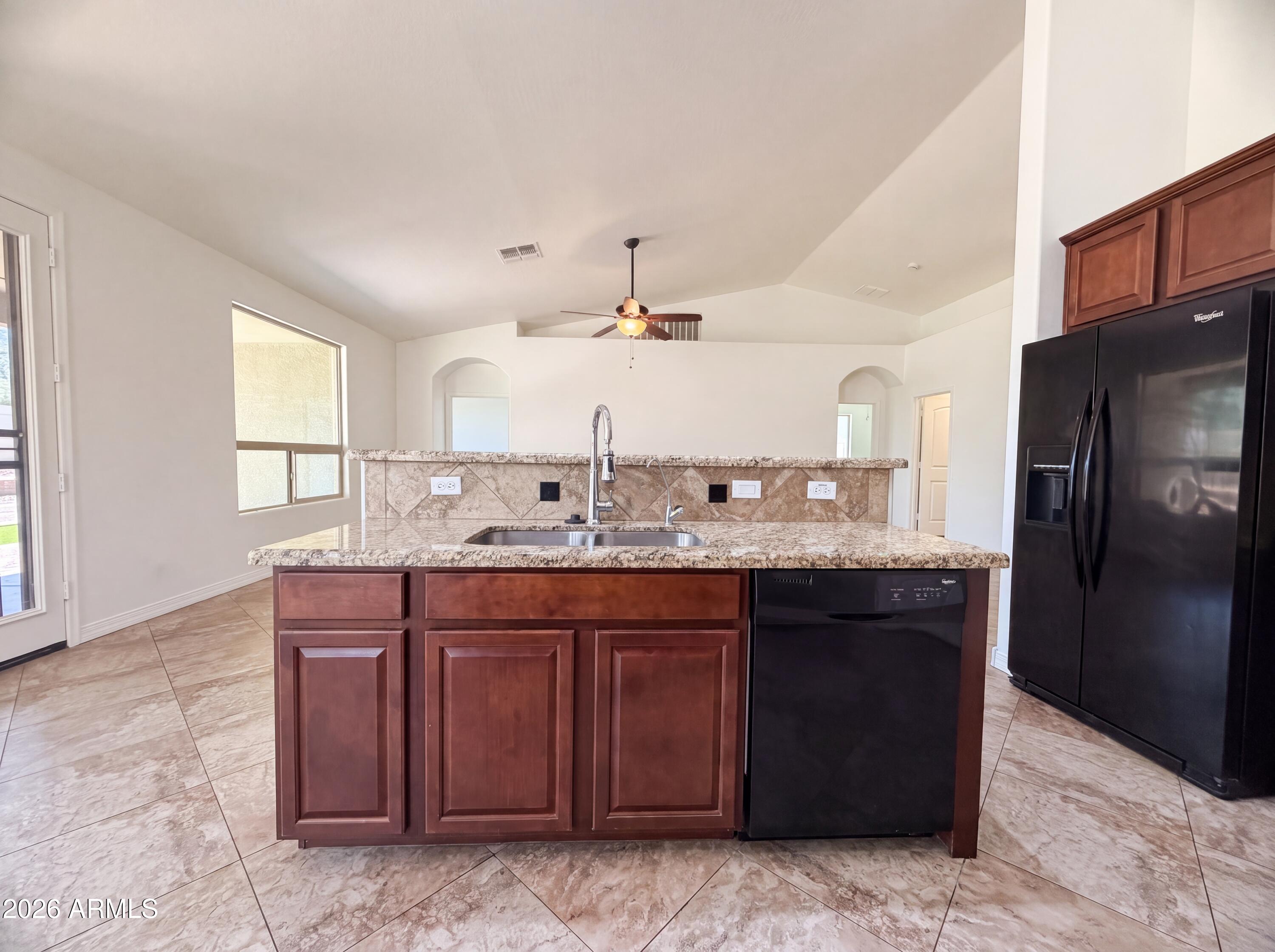 Properties 4 11309 E SABLE Avenue