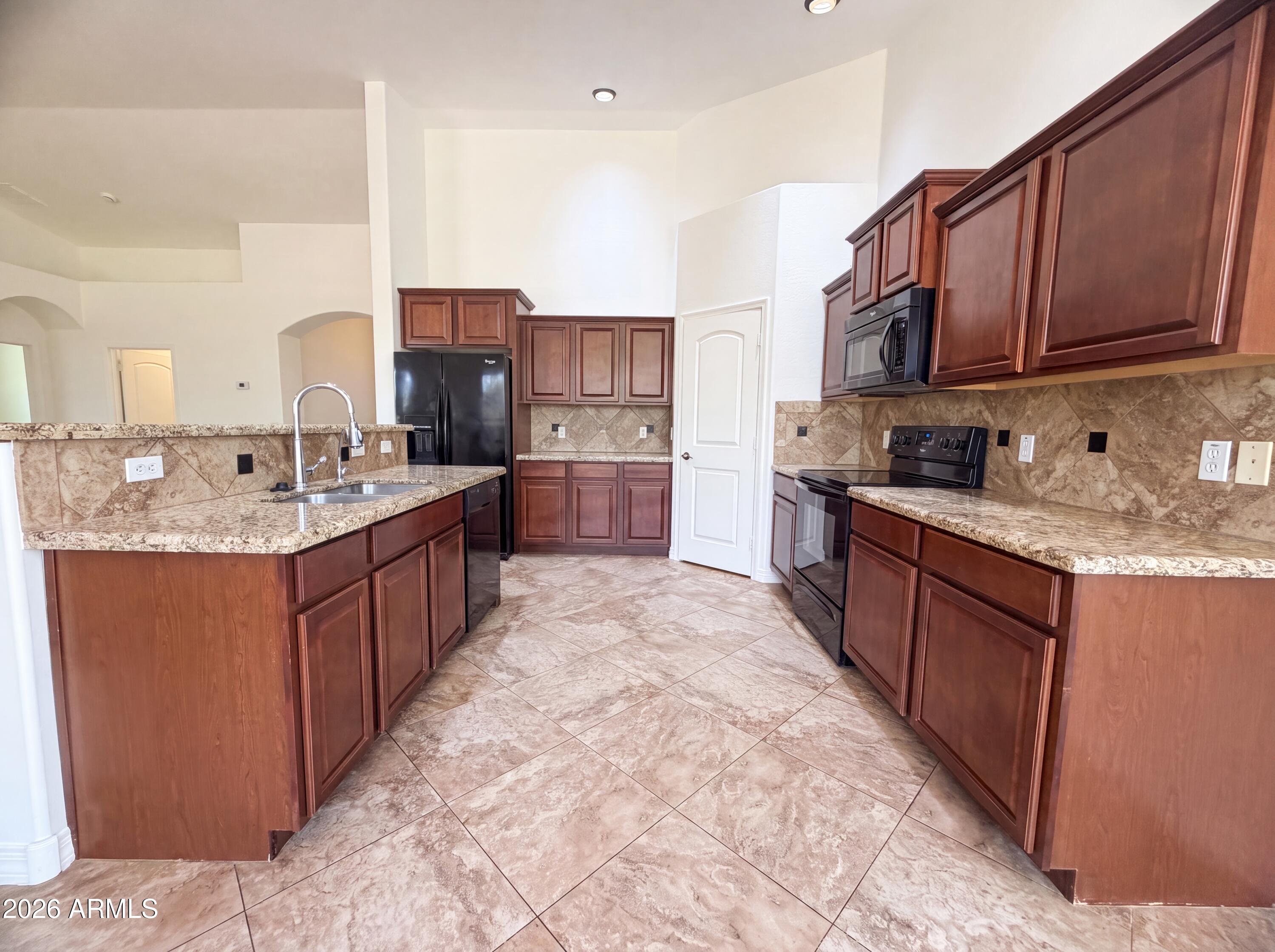 Properties 2 11309 E SABLE Avenue