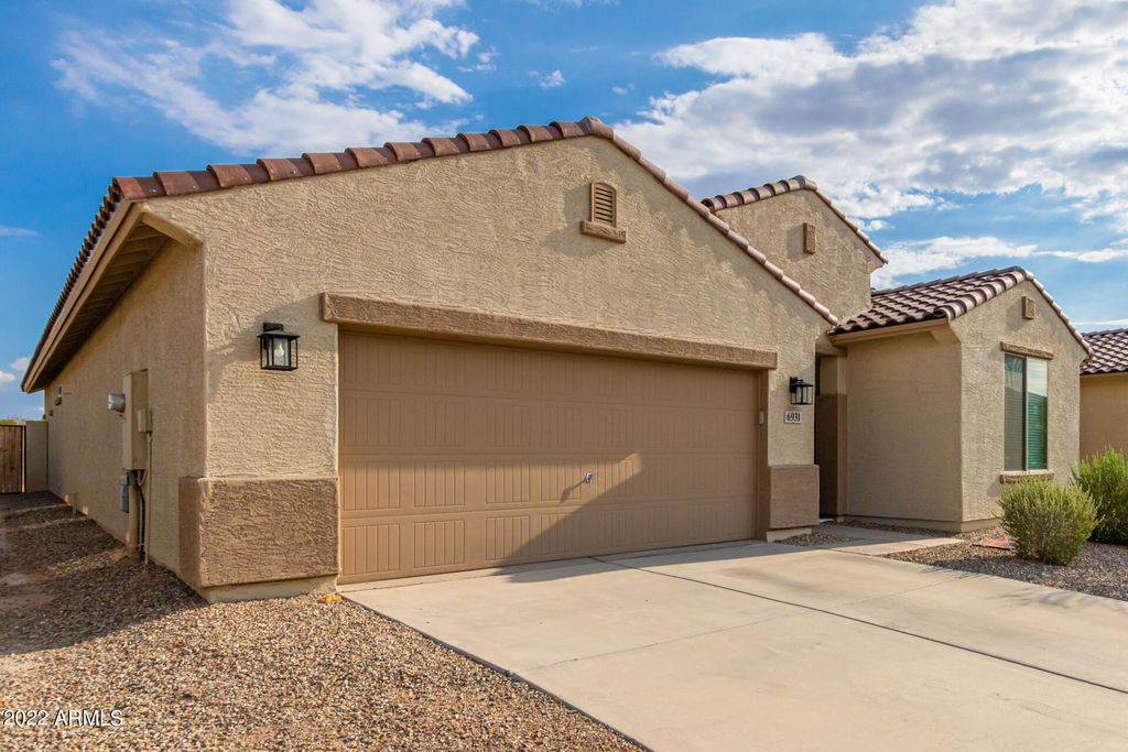 Photo of 6931 W Golden Lane, Peoria, AZ 85345 (MLS # 7024852)