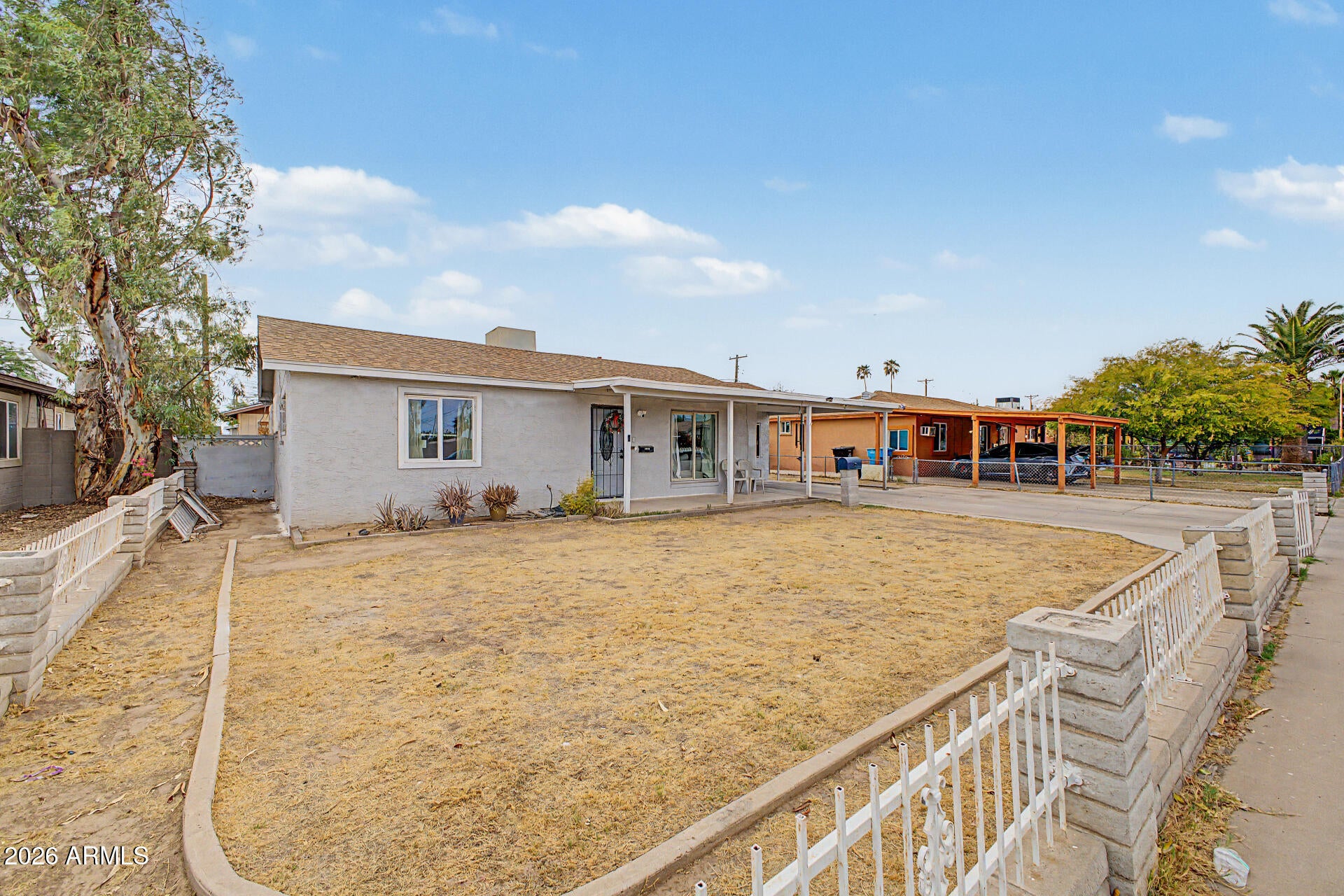 2925 W TURNEY Avenue