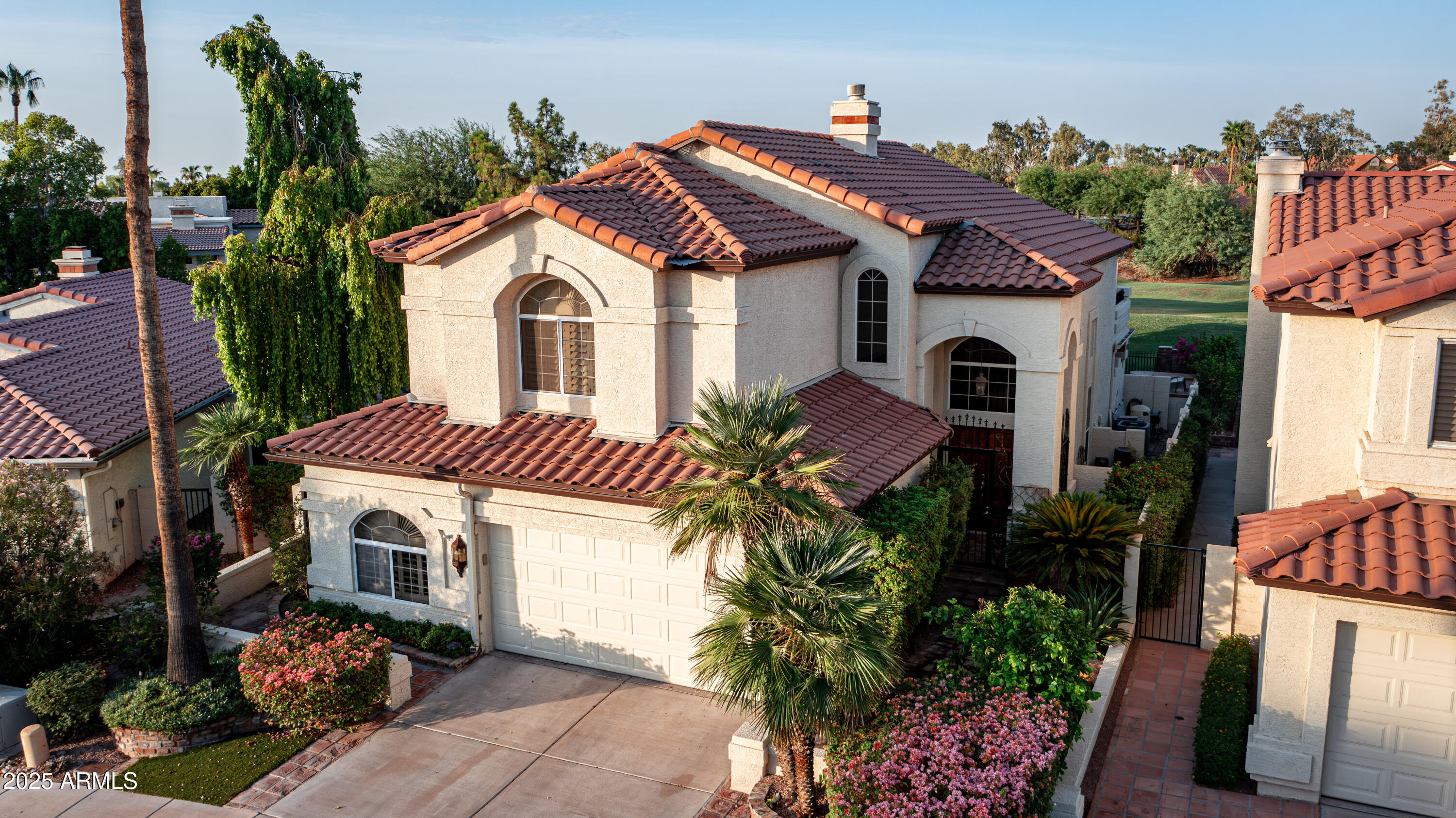 5019 E LA MIRADA Way