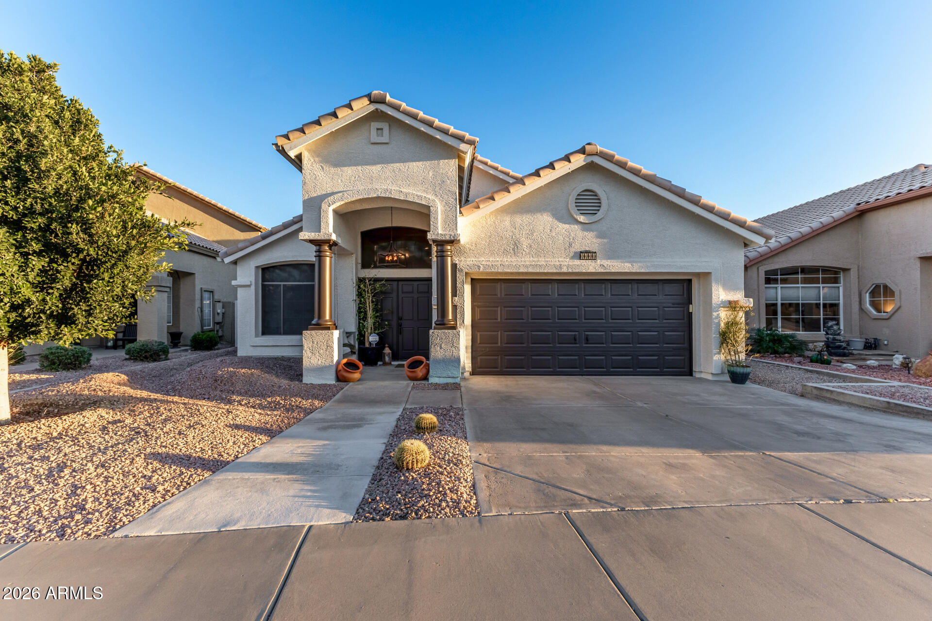 1441 E GLENHAVEN Drive