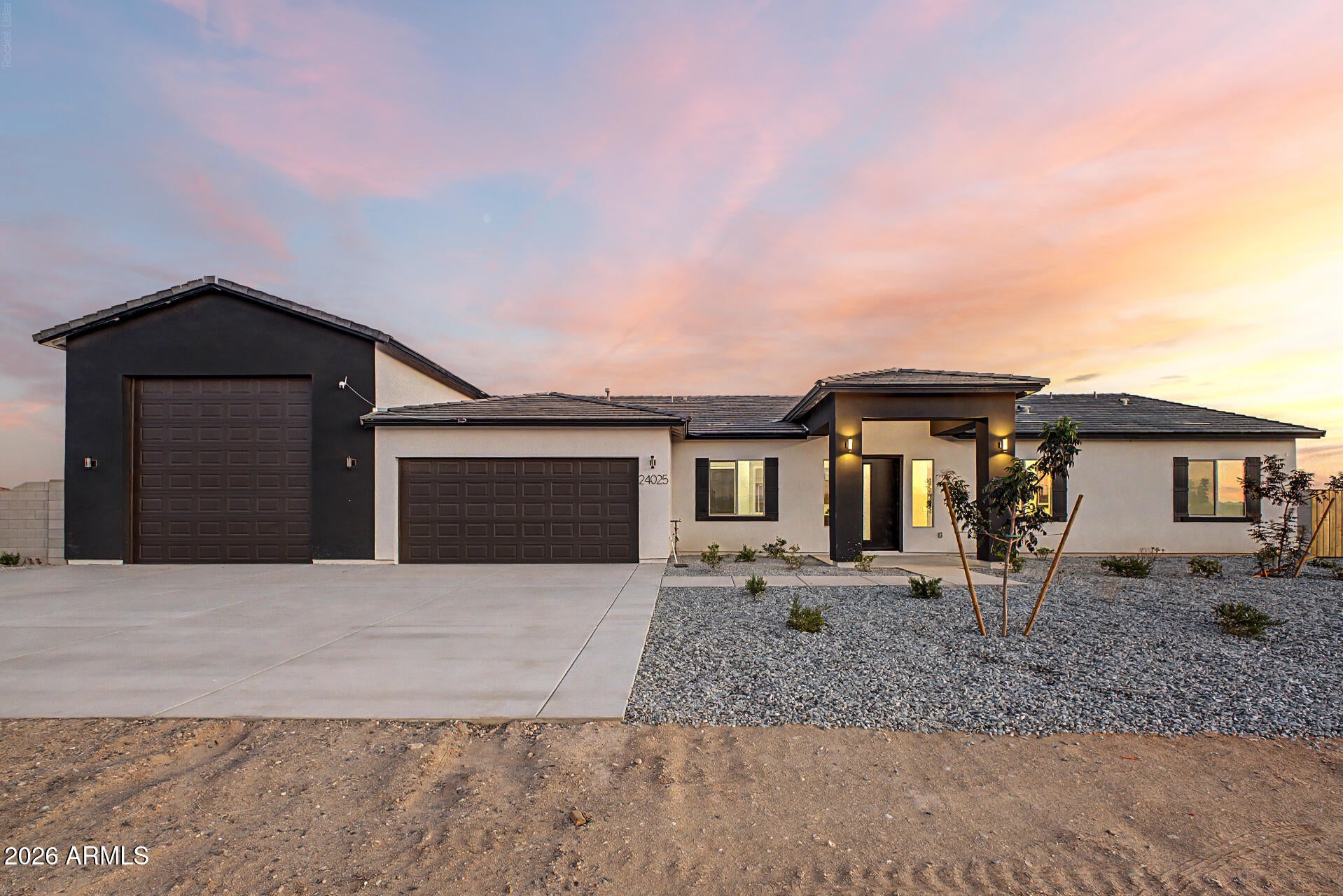 24025 W BEACON Lane