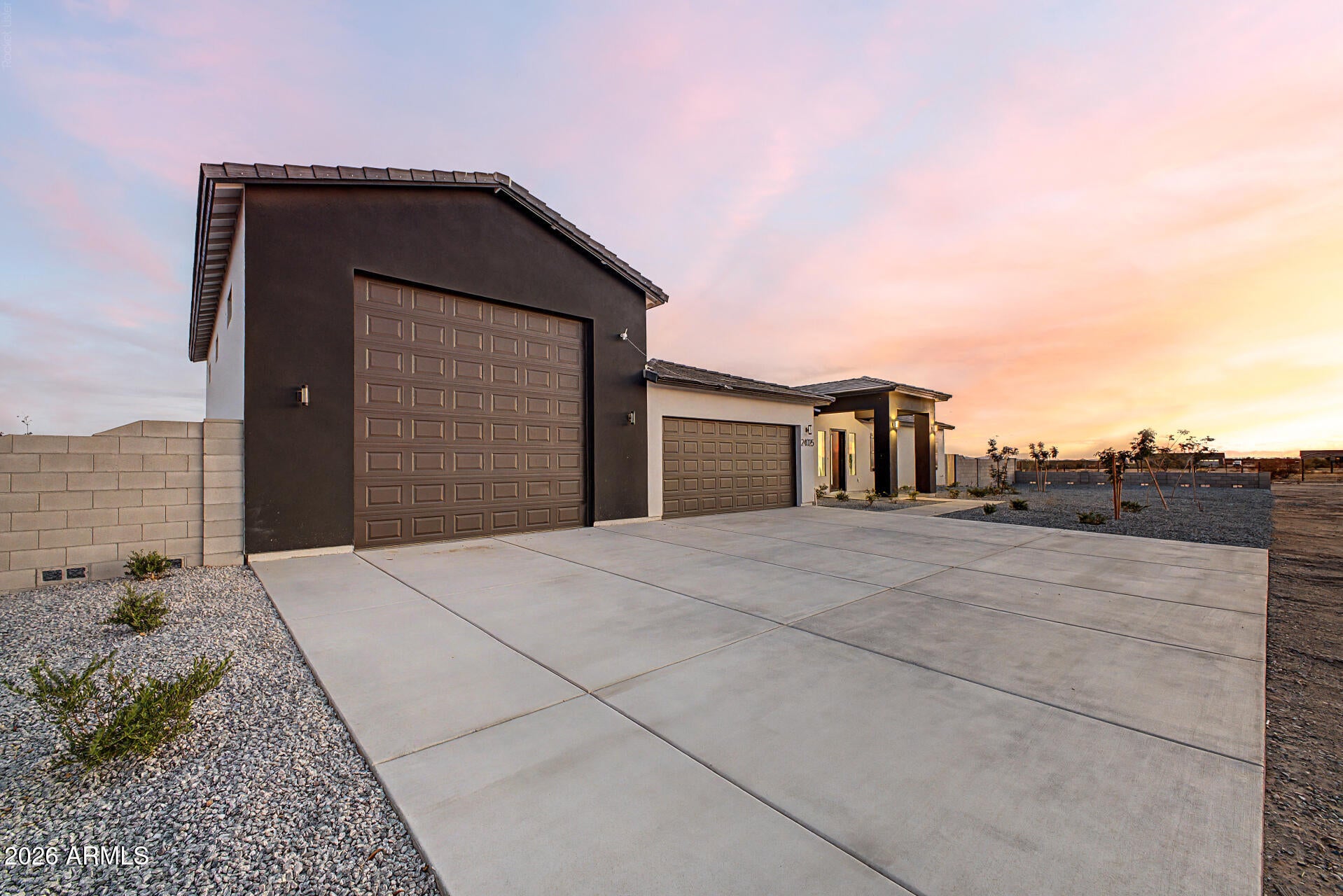 24025 W BEACON Lane