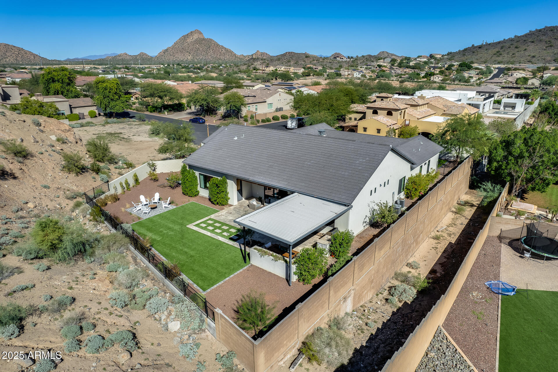 6439 W TOMBSTONE Trail