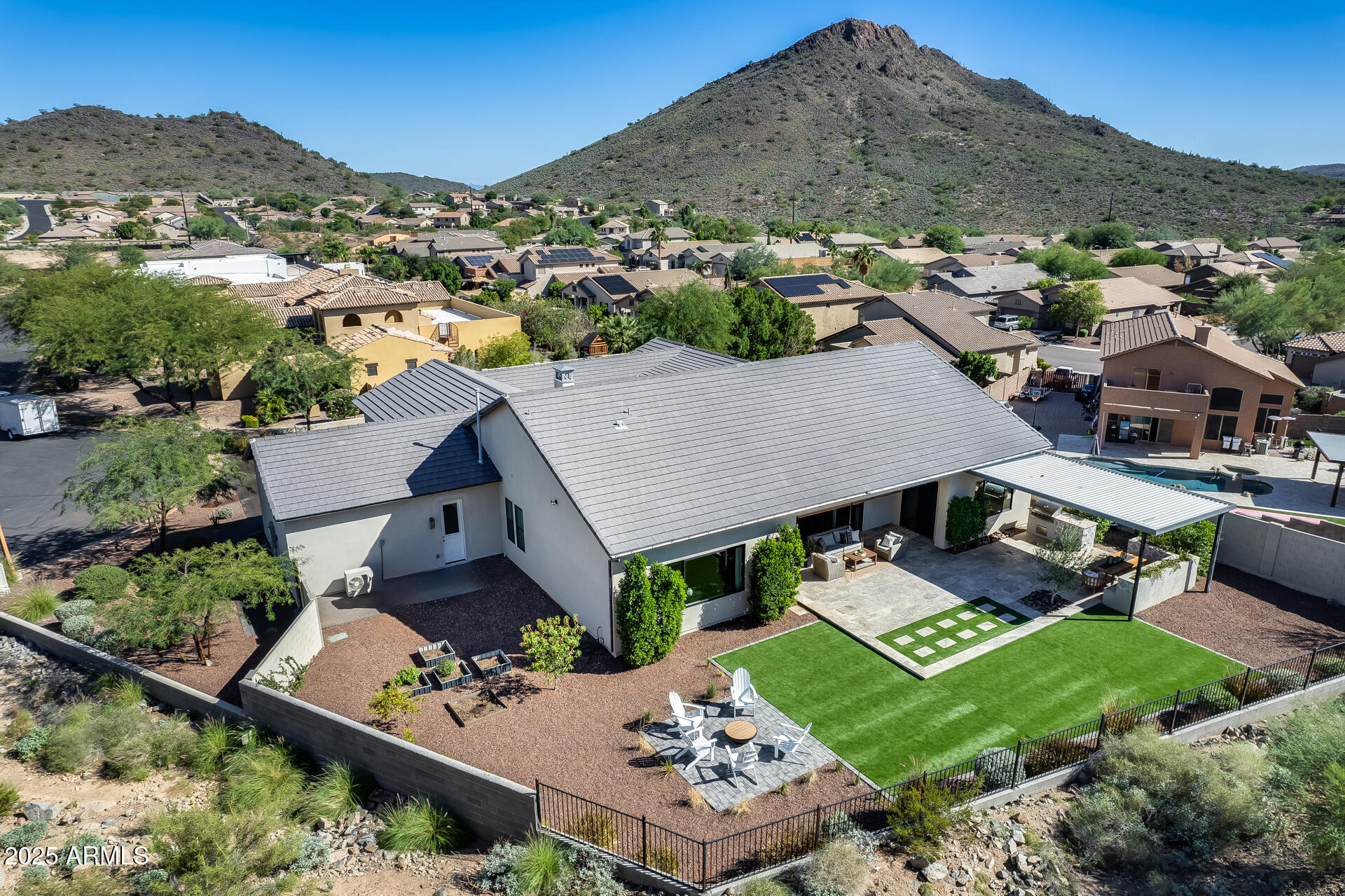 6439 W TOMBSTONE Trail