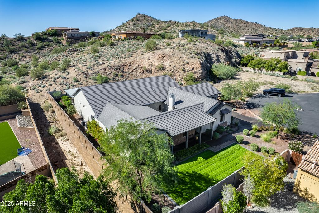 Photo of 6439 W Tombstone Trail, Phoenix, AZ 85083 (MLS # 6935483)