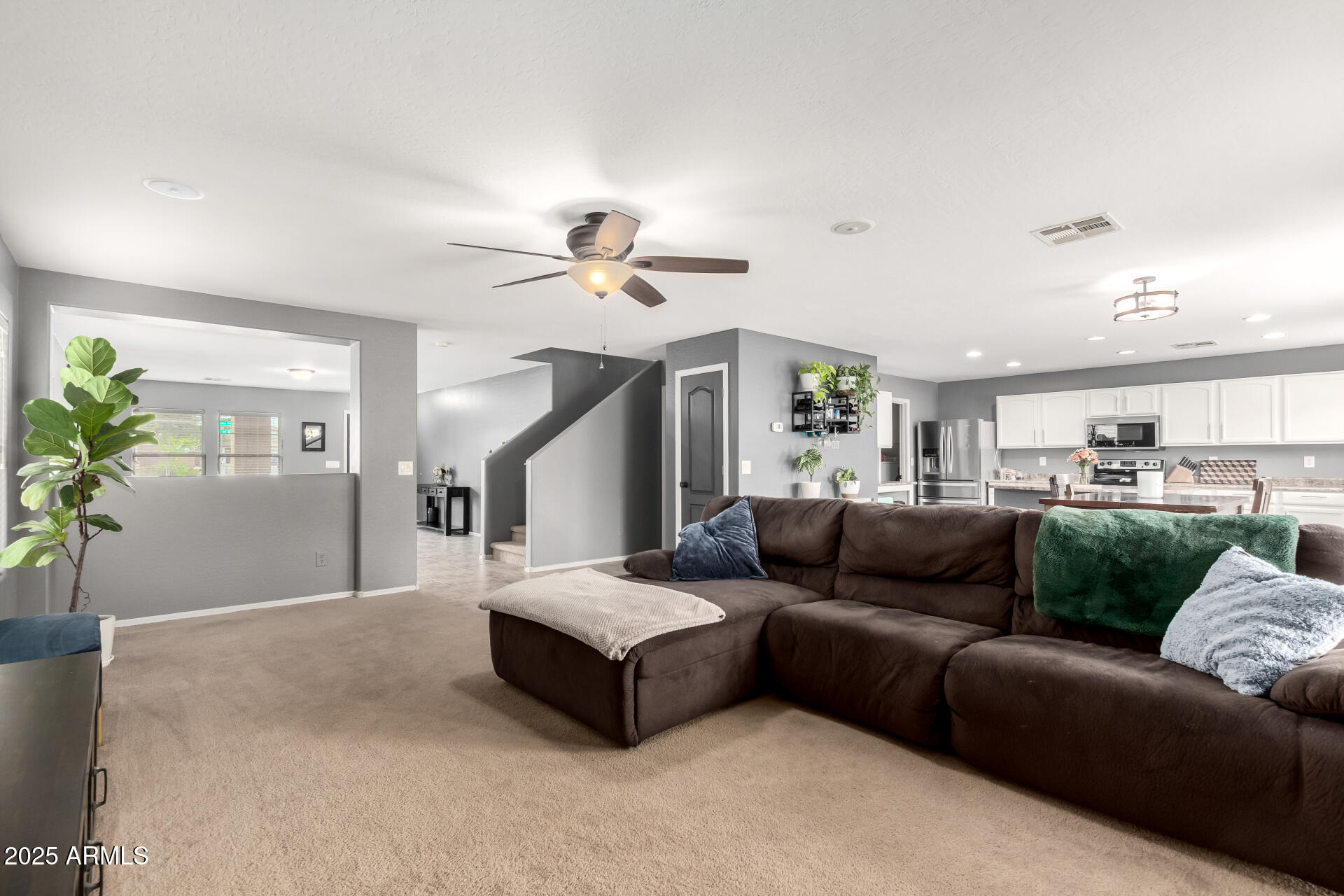 11737 W ROBIN Drive