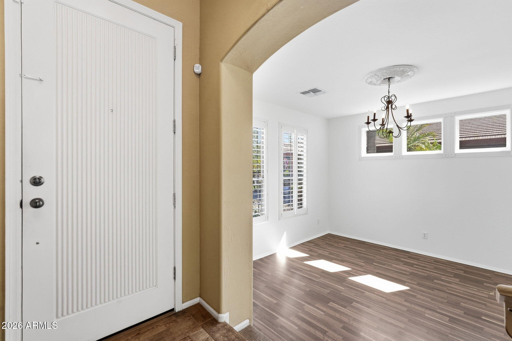 4481 E LANTERN Place
