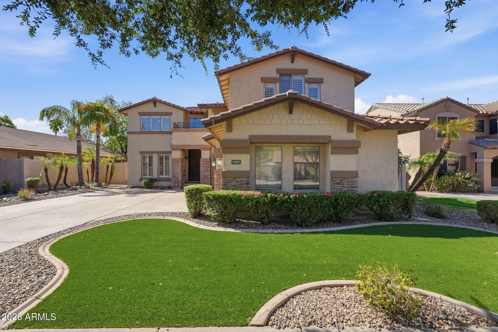 4481 E LANTERN Place