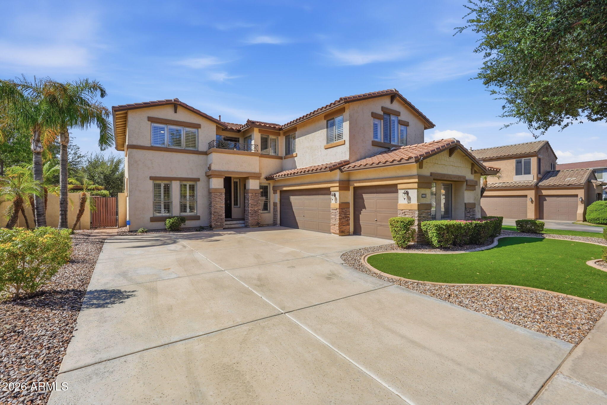 4481 E LANTERN Place