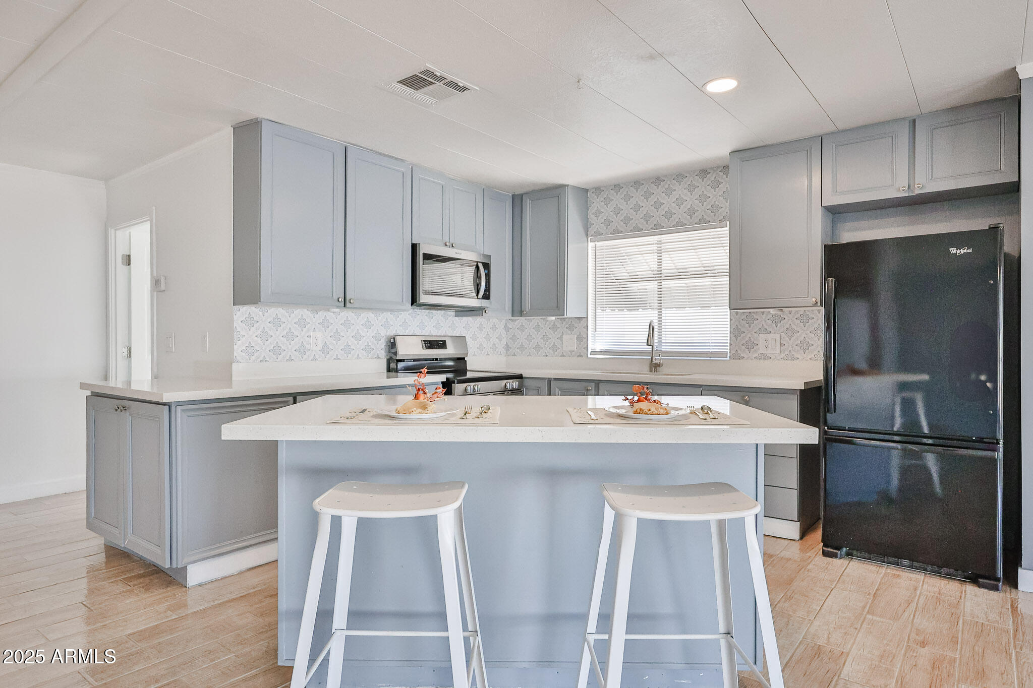 303 E South Mountain Avenue 100