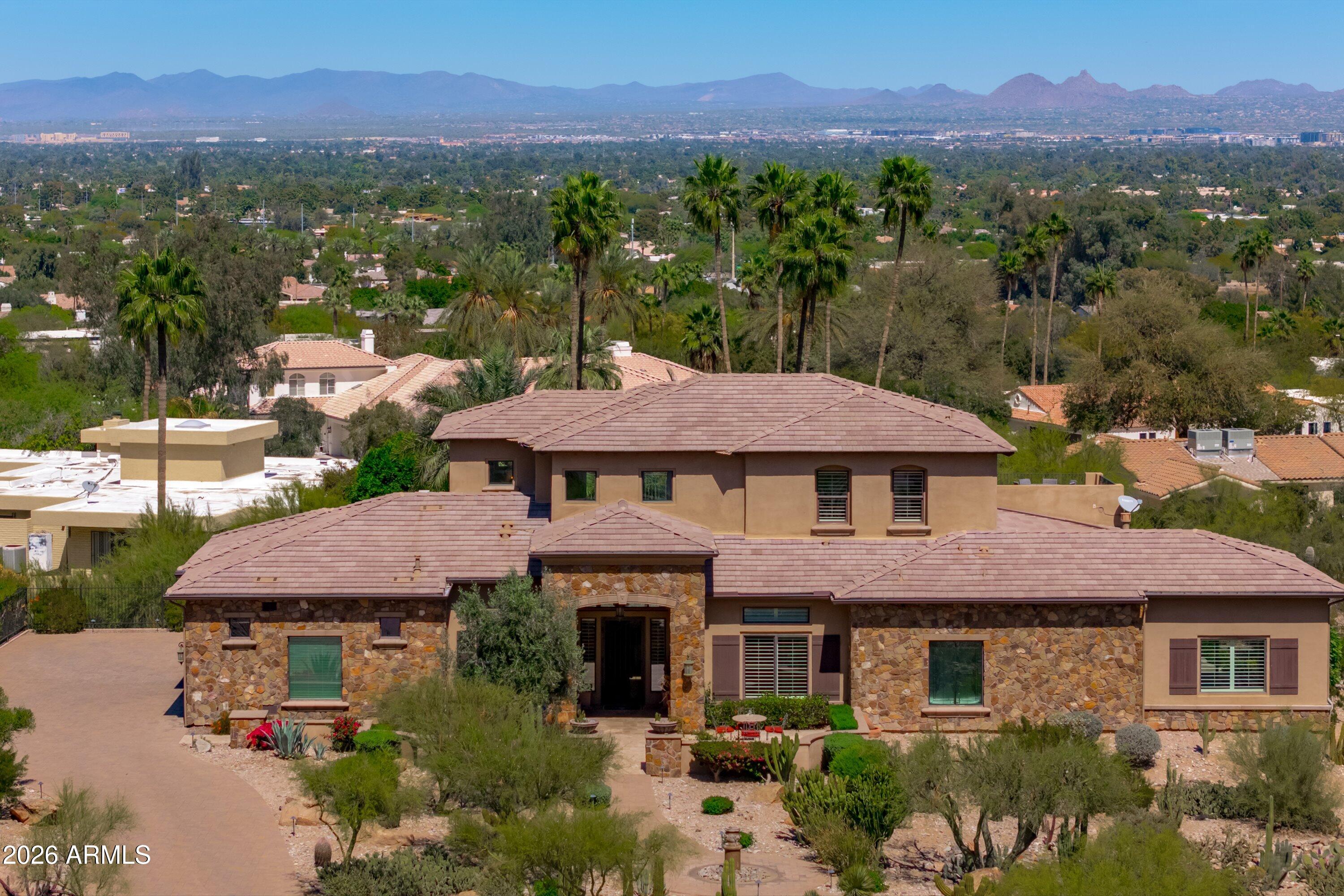 4602 E MOCKINGBIRD Lane