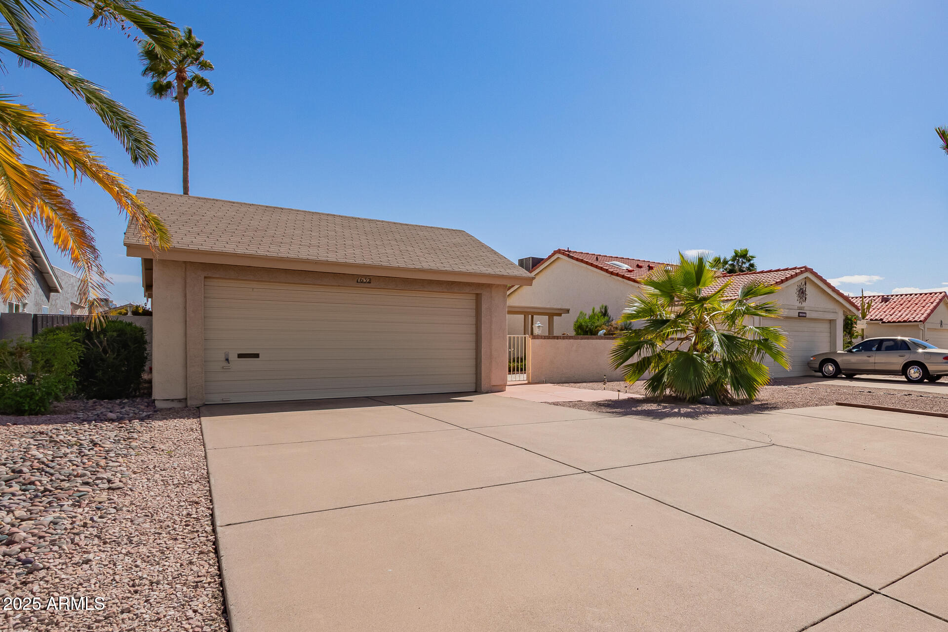 1632 LEISURE WORLD --