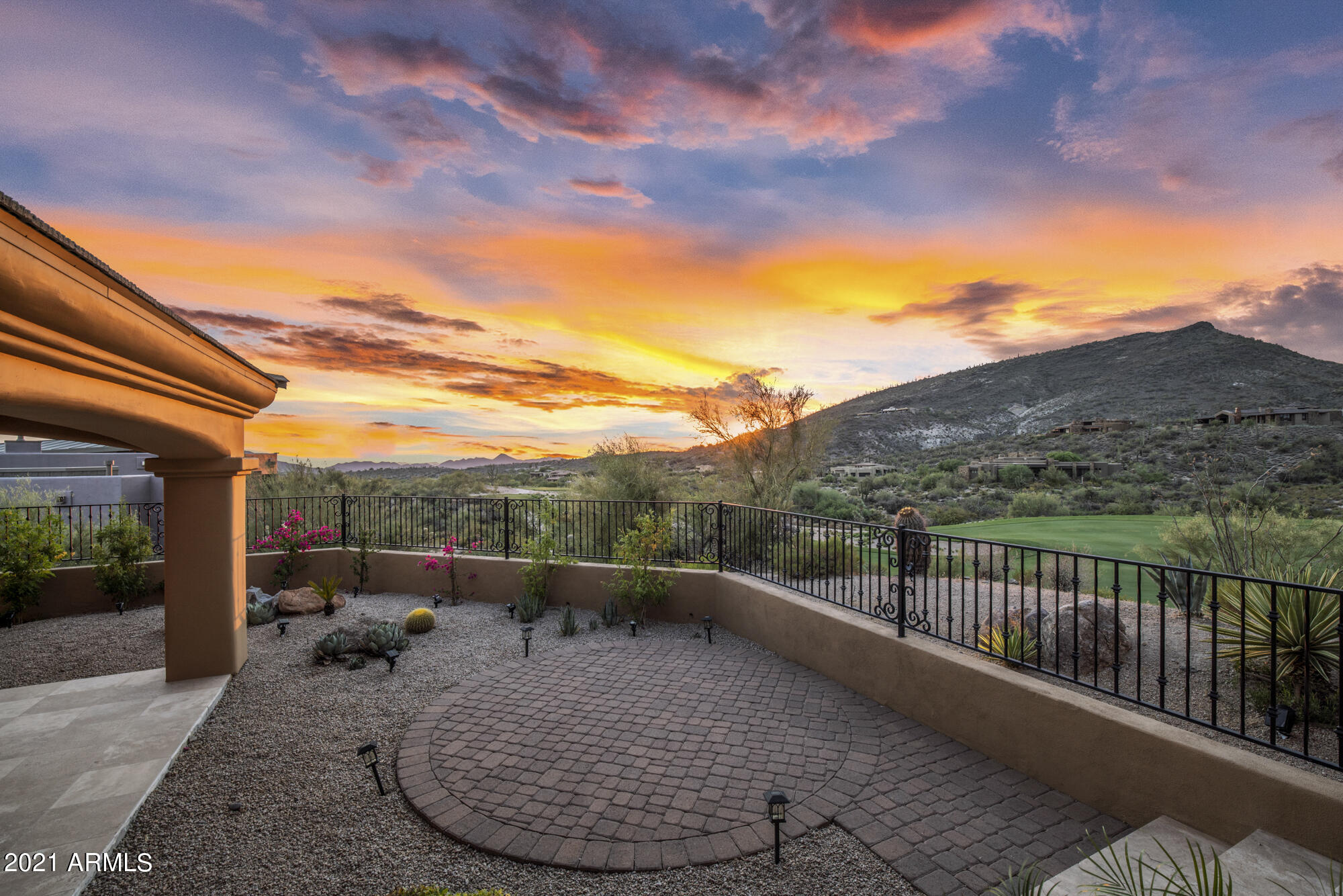 DESERT MOUNTAIN - Residential
