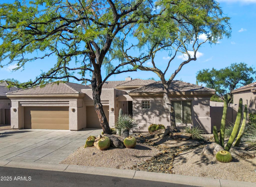 Photo of 33946 N 67th Street, Scottsdale, AZ 85266 (MLS # 6948293)