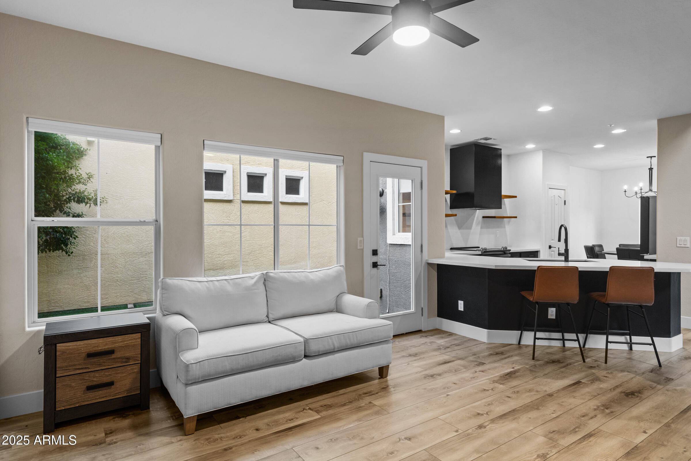 1353 S MINNEOLA Lane