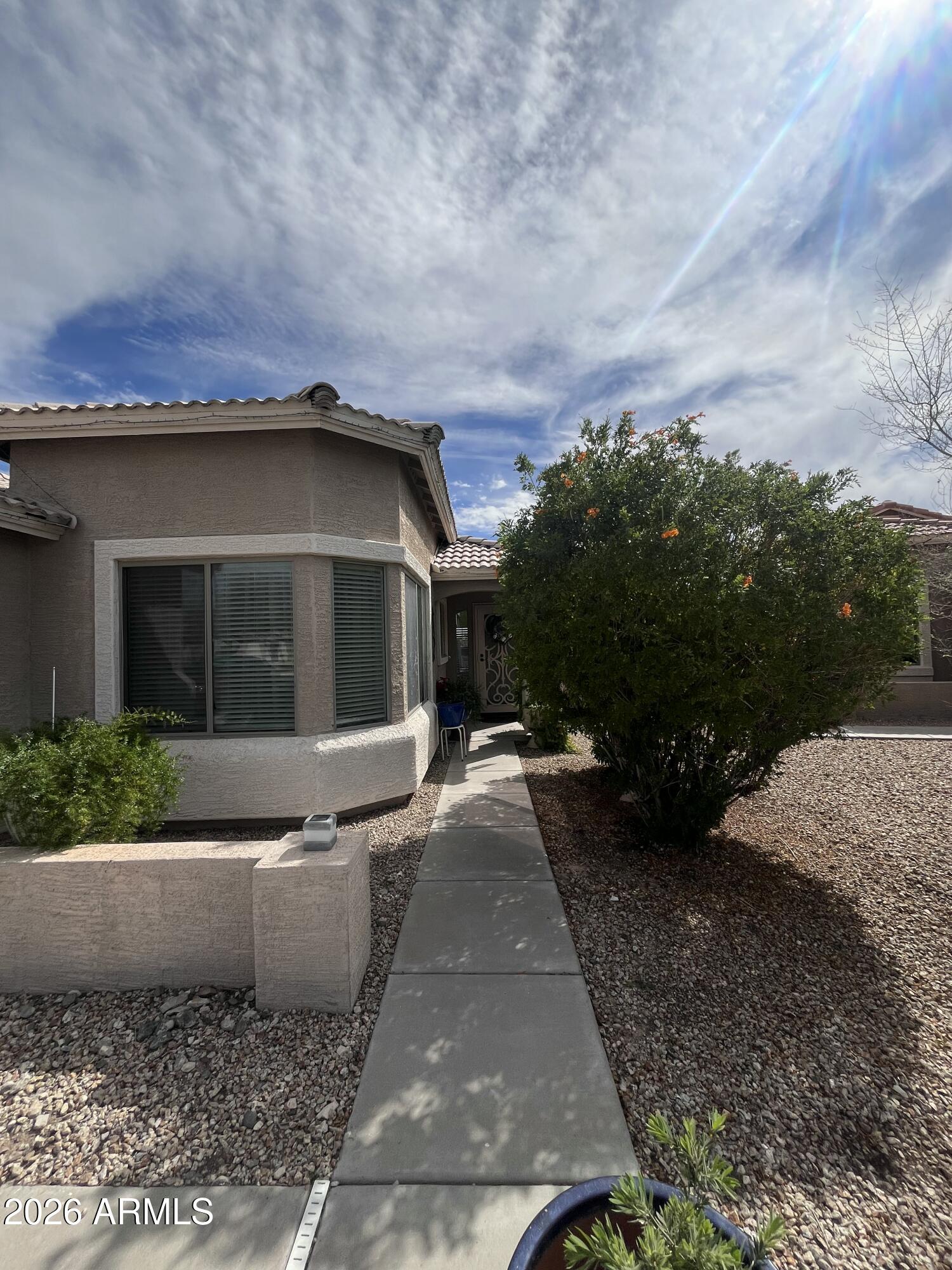 24819 W WAYLAND Drive