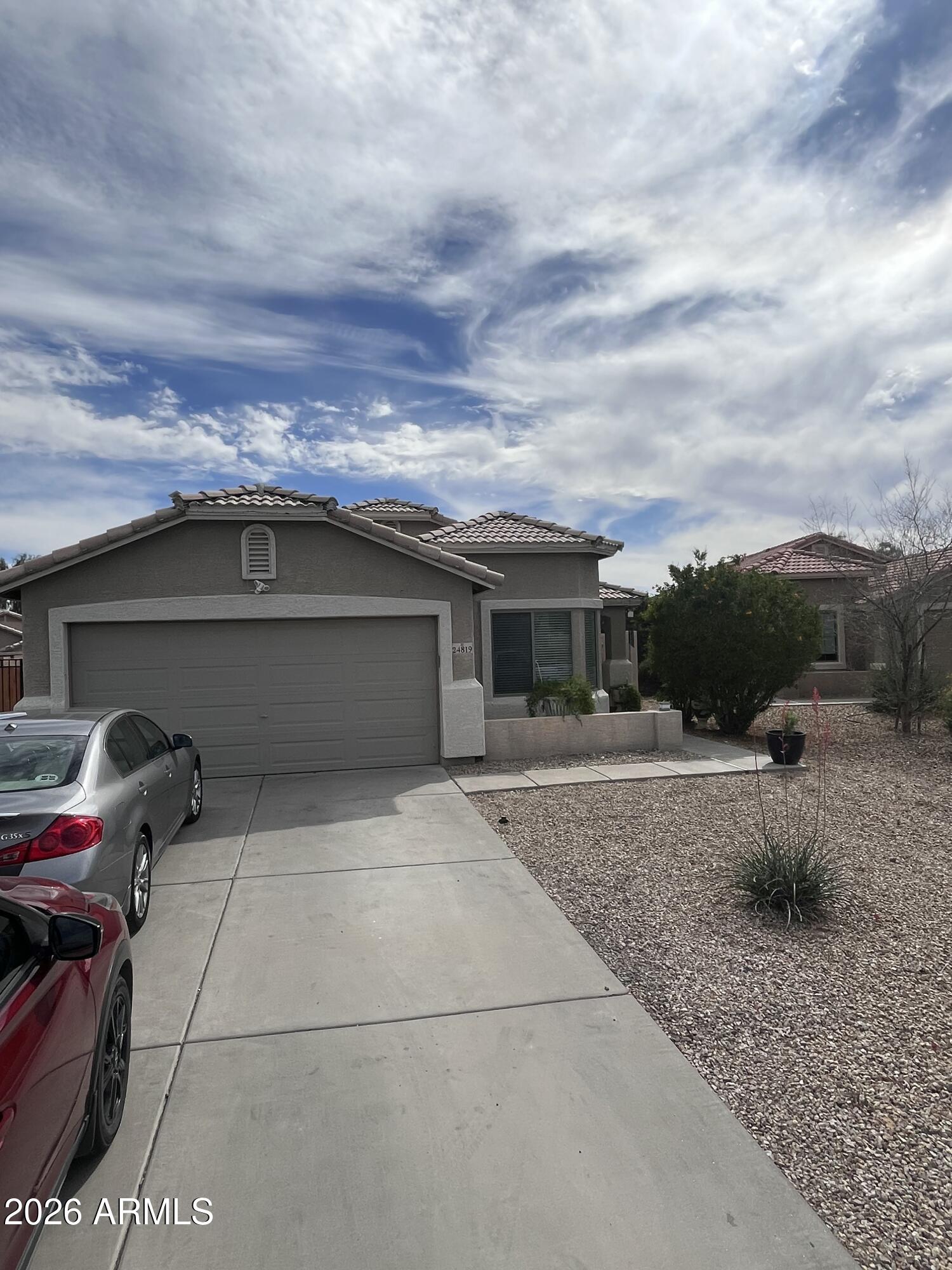 24819 W WAYLAND Drive