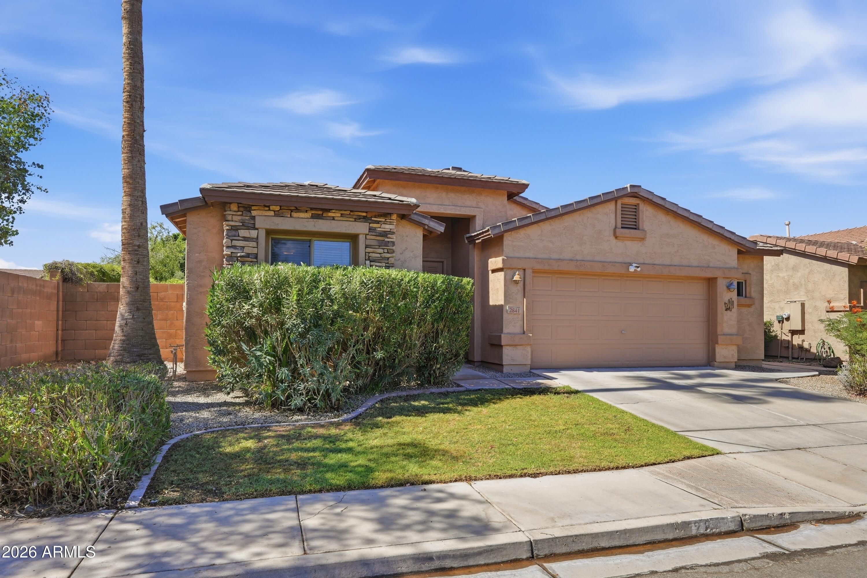 2841 E CARLA VISTA Drive