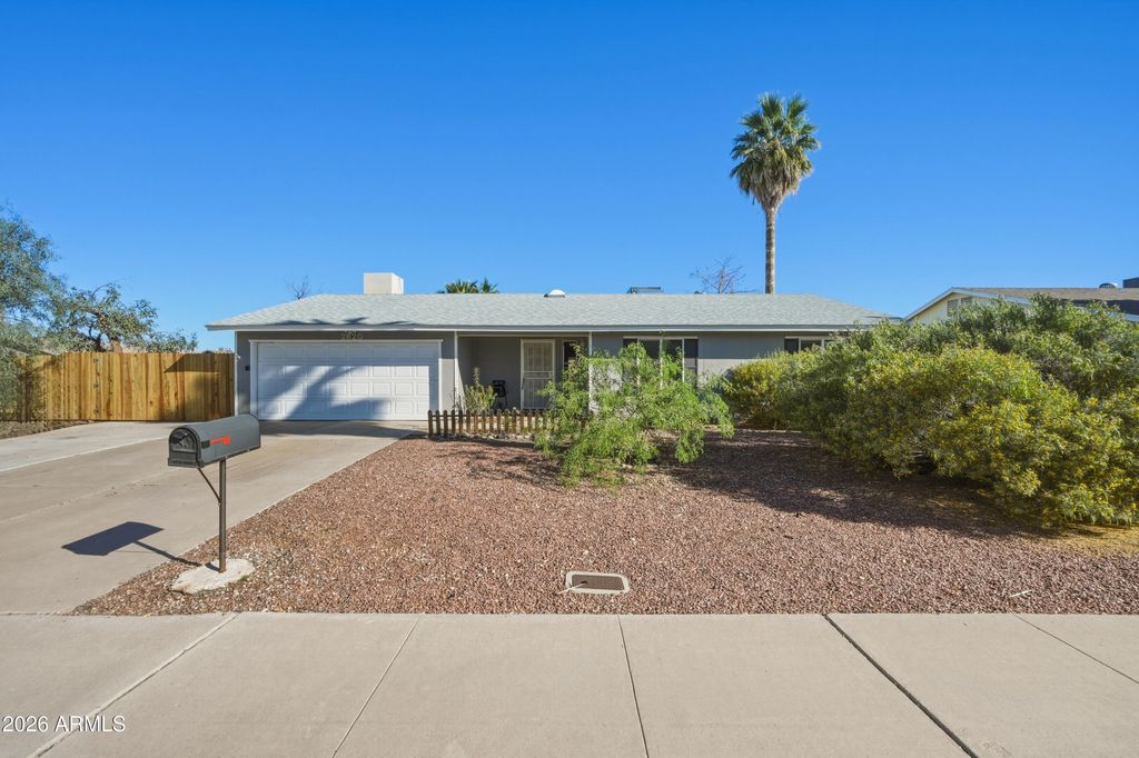 Photo of 2820 E Inverness Avenue, Mesa, AZ 85204 (MLS # 7000032)