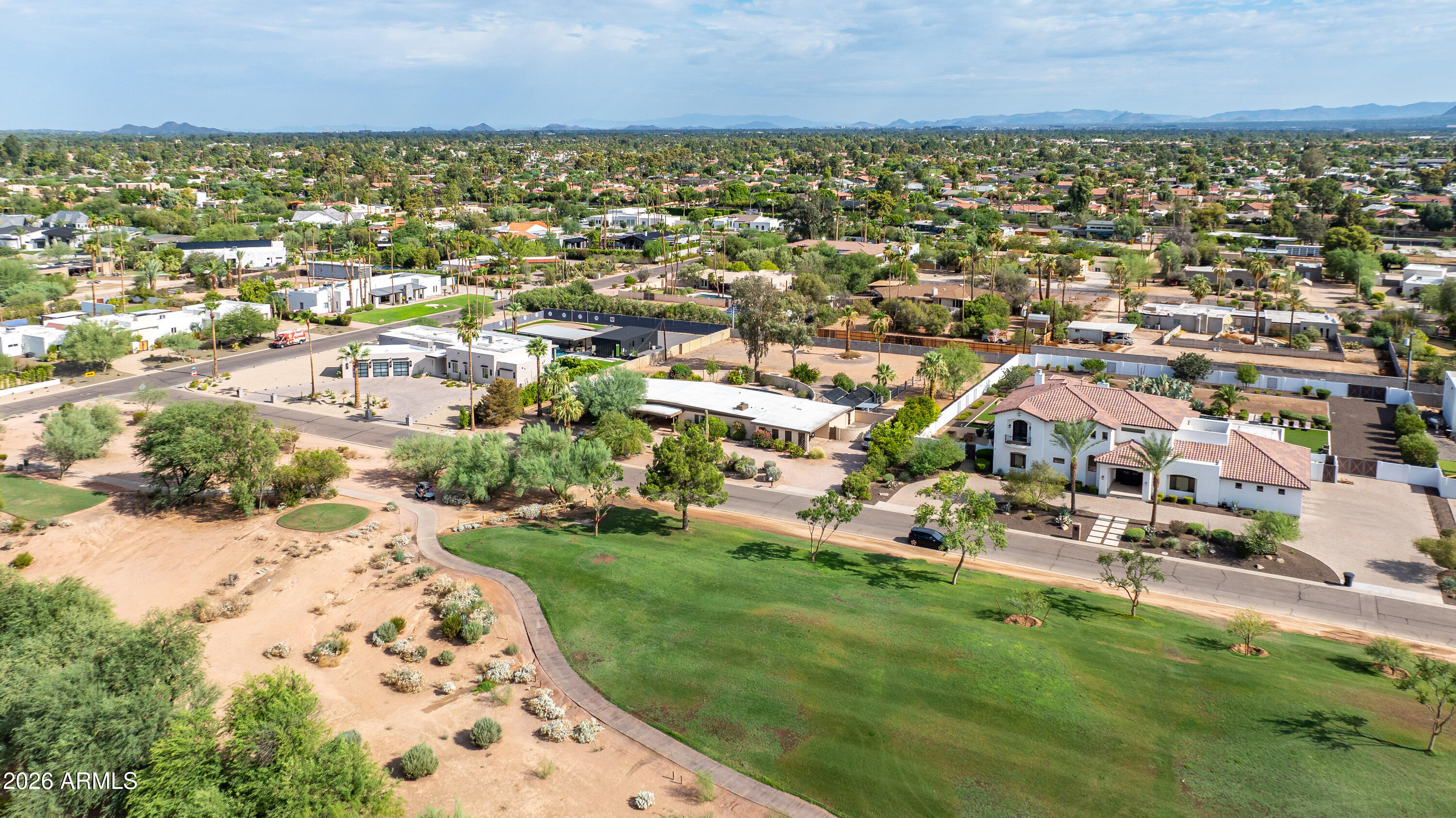 8622 E CACTUS WREN Road 27