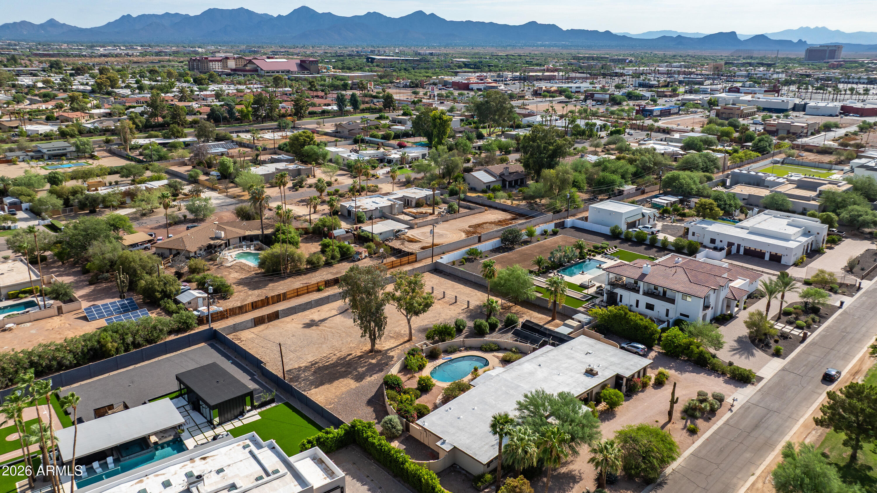 8622 E CACTUS WREN Road 27