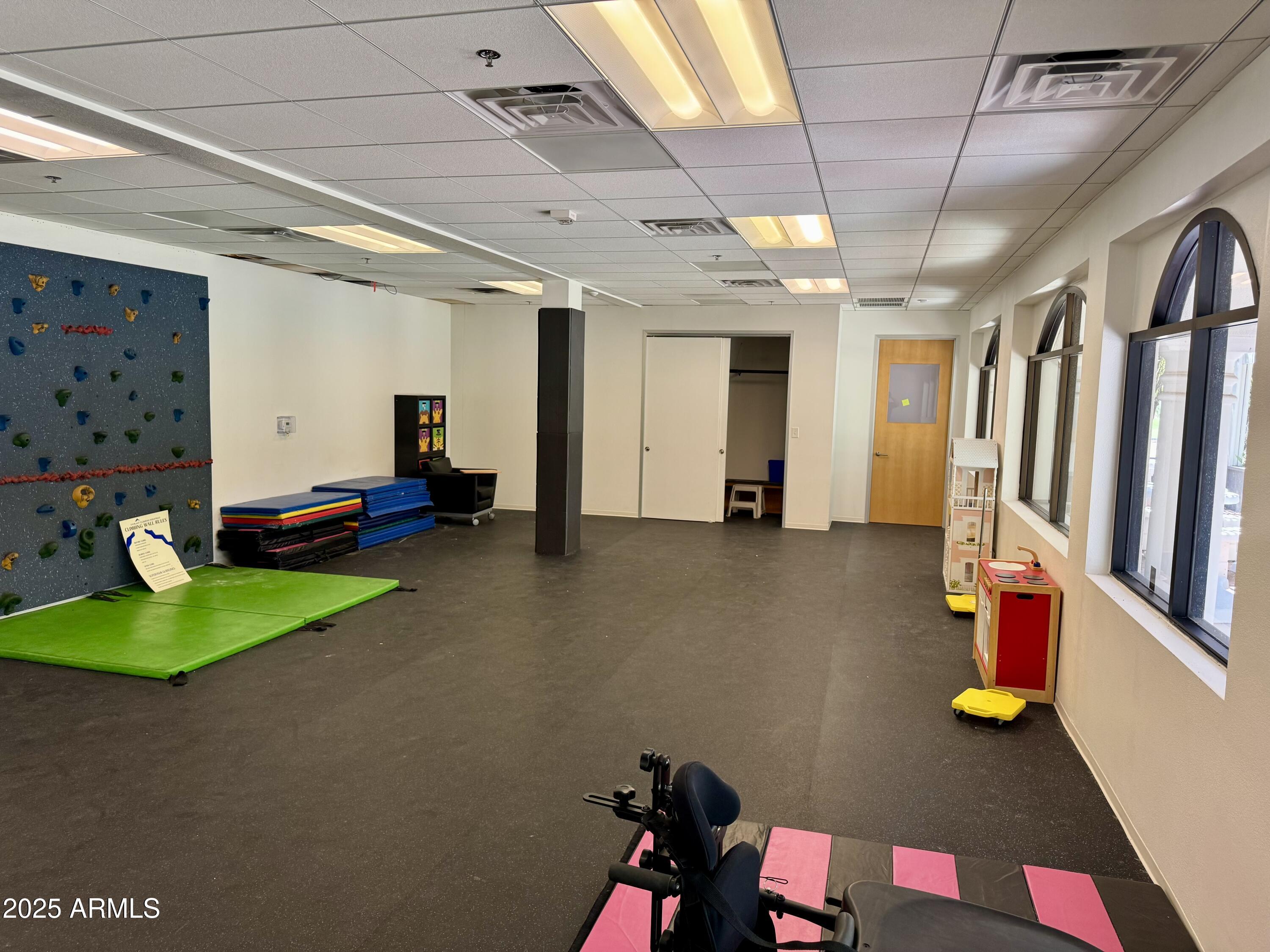 14050 N Northsight Boulevard 207