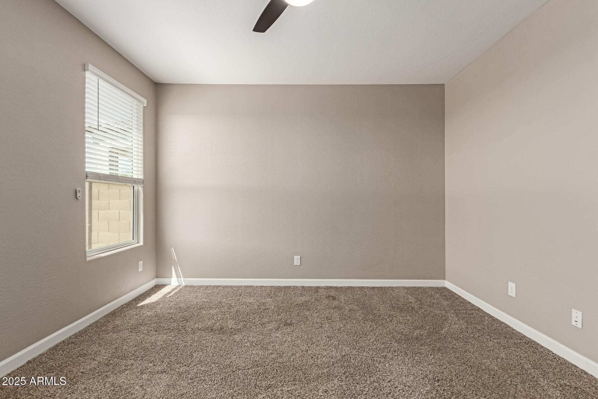 Florence, Arizona 85132, United States, 3 Bedrooms Bedrooms, ,2 BathroomsBathrooms,Residential,Pending,200907