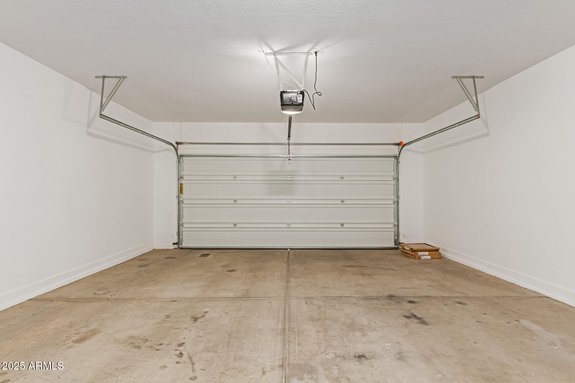 Florence, Arizona 85132, United States, 3 Bedrooms Bedrooms, ,2 BathroomsBathrooms,Residential,Pending,200907