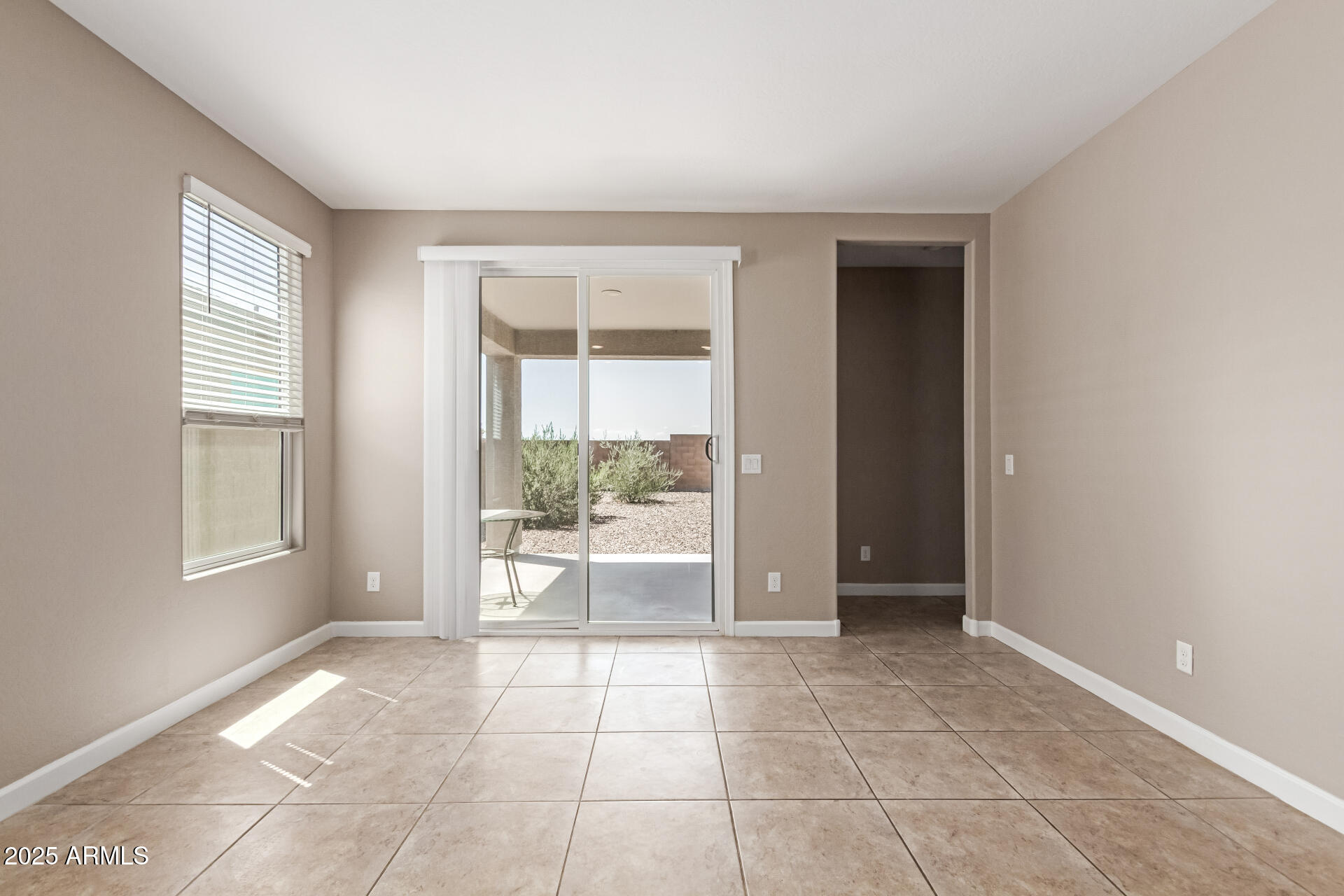 Florence, Arizona 85132, United States, 3 Bedrooms Bedrooms, ,2 BathroomsBathrooms,Residential,Pending,200907