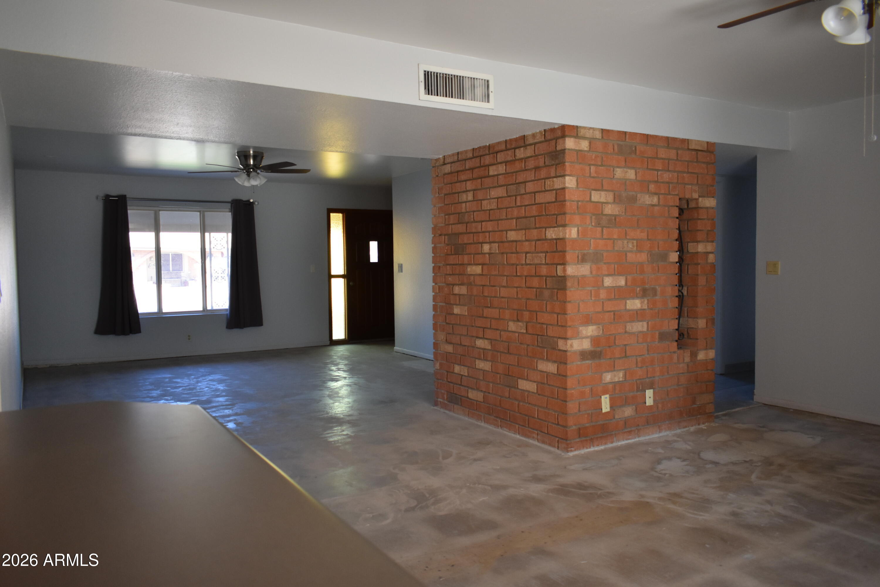 701 S CLEARVIEW Avenue