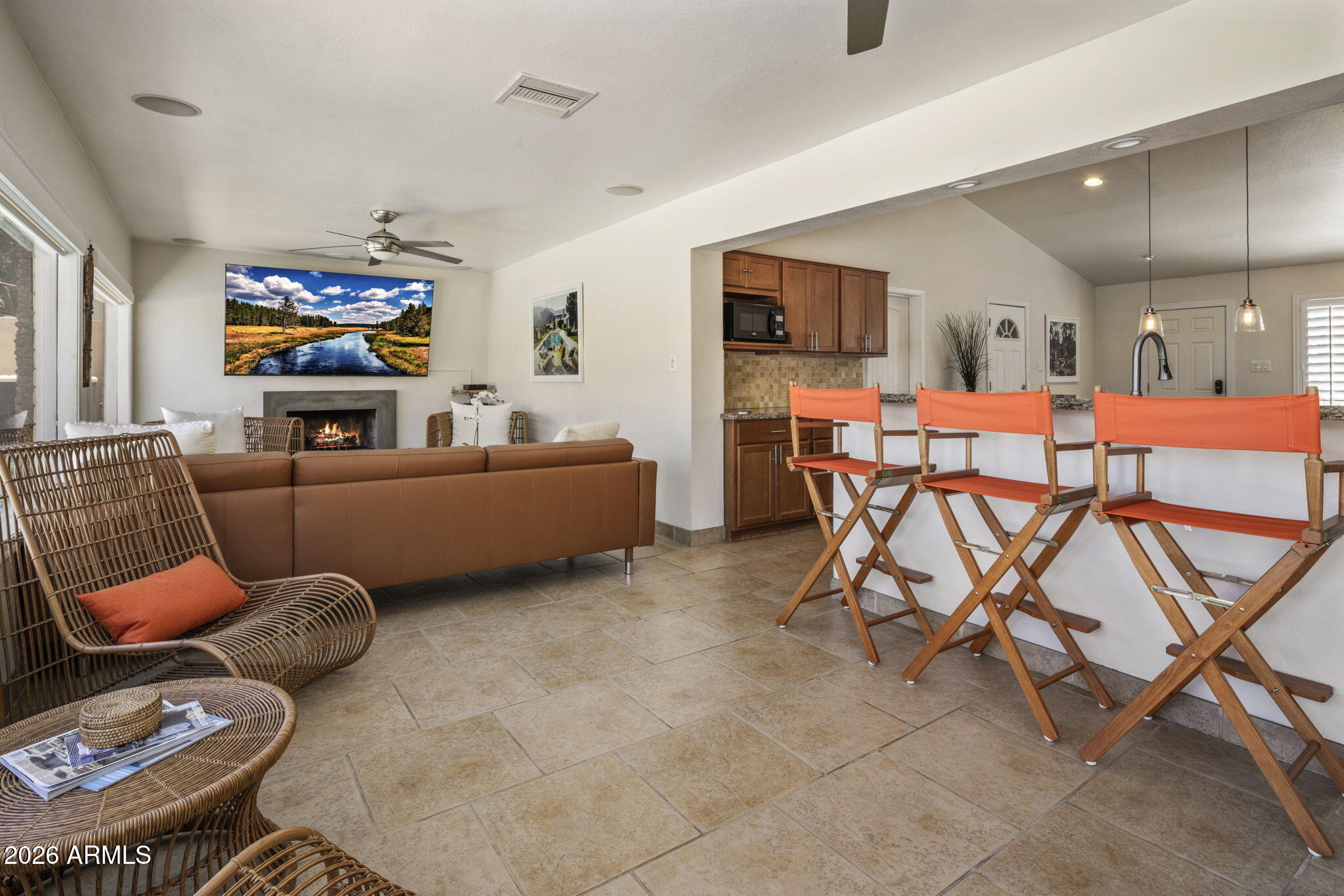 4312 E SELLS Drive