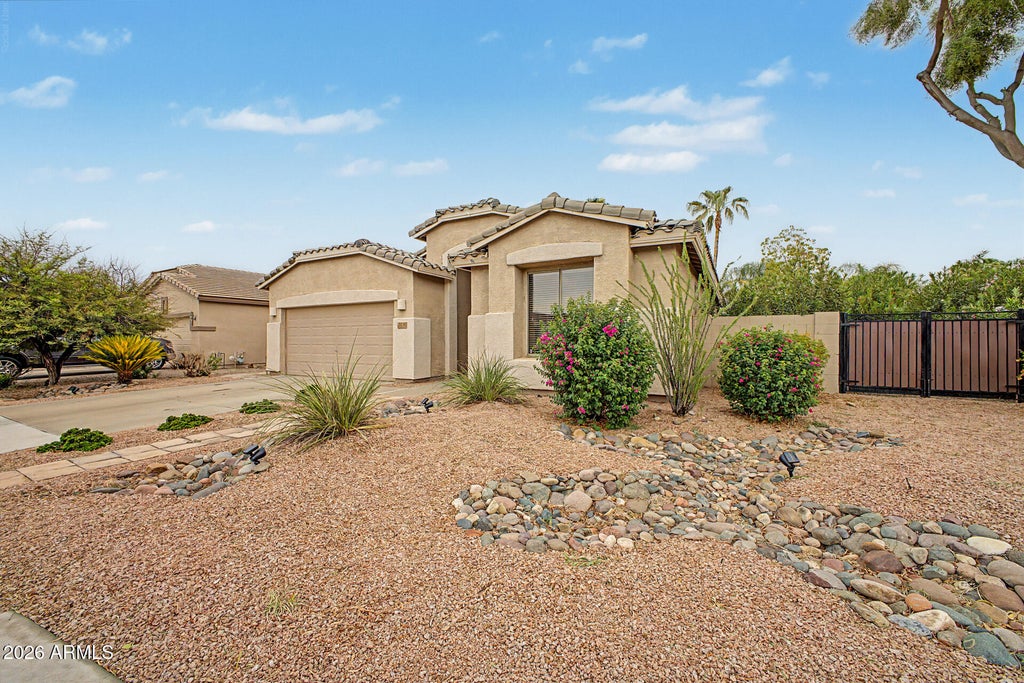Photo of 2131 E Augusta Avenue, Chandler, AZ 85249 (MLS # 7074153)